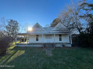 500 Cypress St, Richton, MS 39476