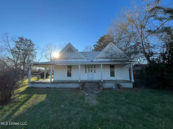 500 Cypress St, Richton, MS 39476