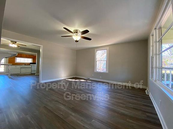 5th image of 10 Owens St