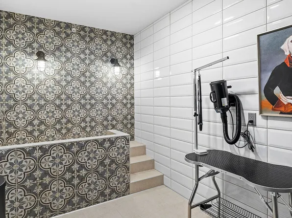 Kilbourn Place on East