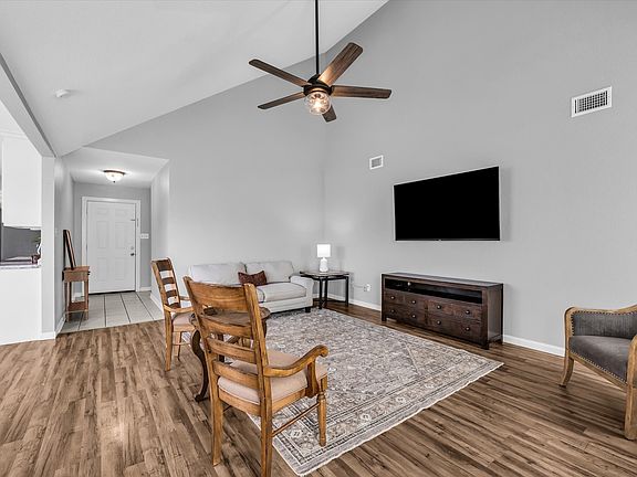 2nd image of 115 Turtle Cove Dr