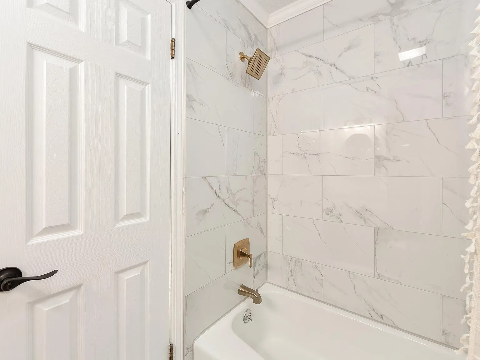 79 Hughes Dr — Photo 2