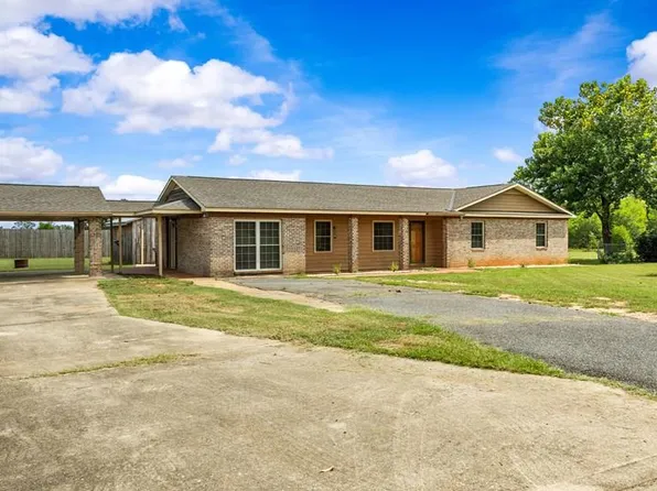1164 Pineknot Rd, Box Springs, GA 31801