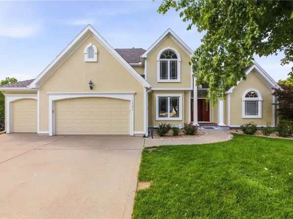 14304 England St, Overland Park, KS 66221