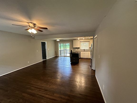 2nd image of 2929 Fantasy Ln