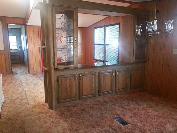 5th image of 132 Anna Robert Cir