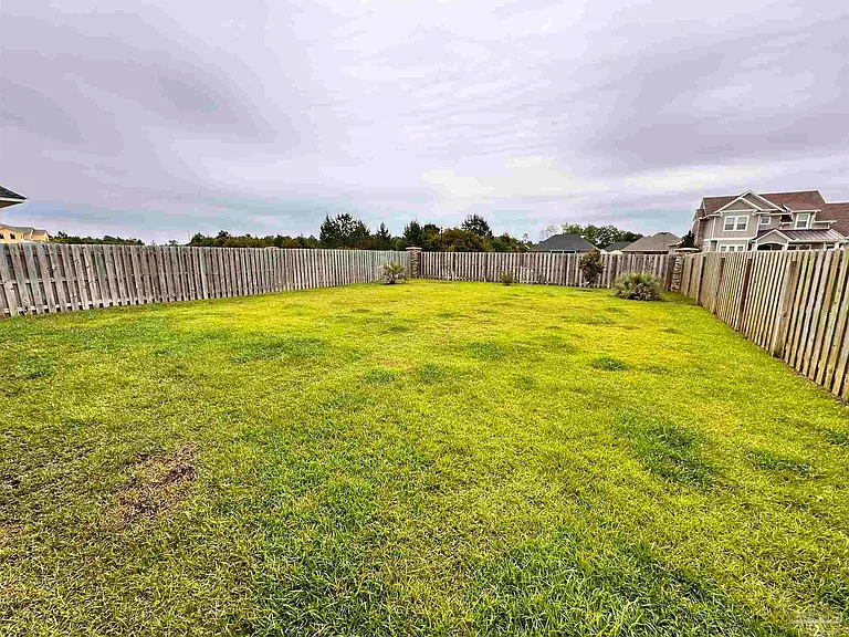2346 Habersham Ln — Photo 21
