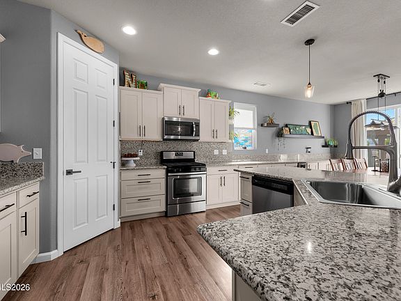 5th image of 7109 Mustengo Dr