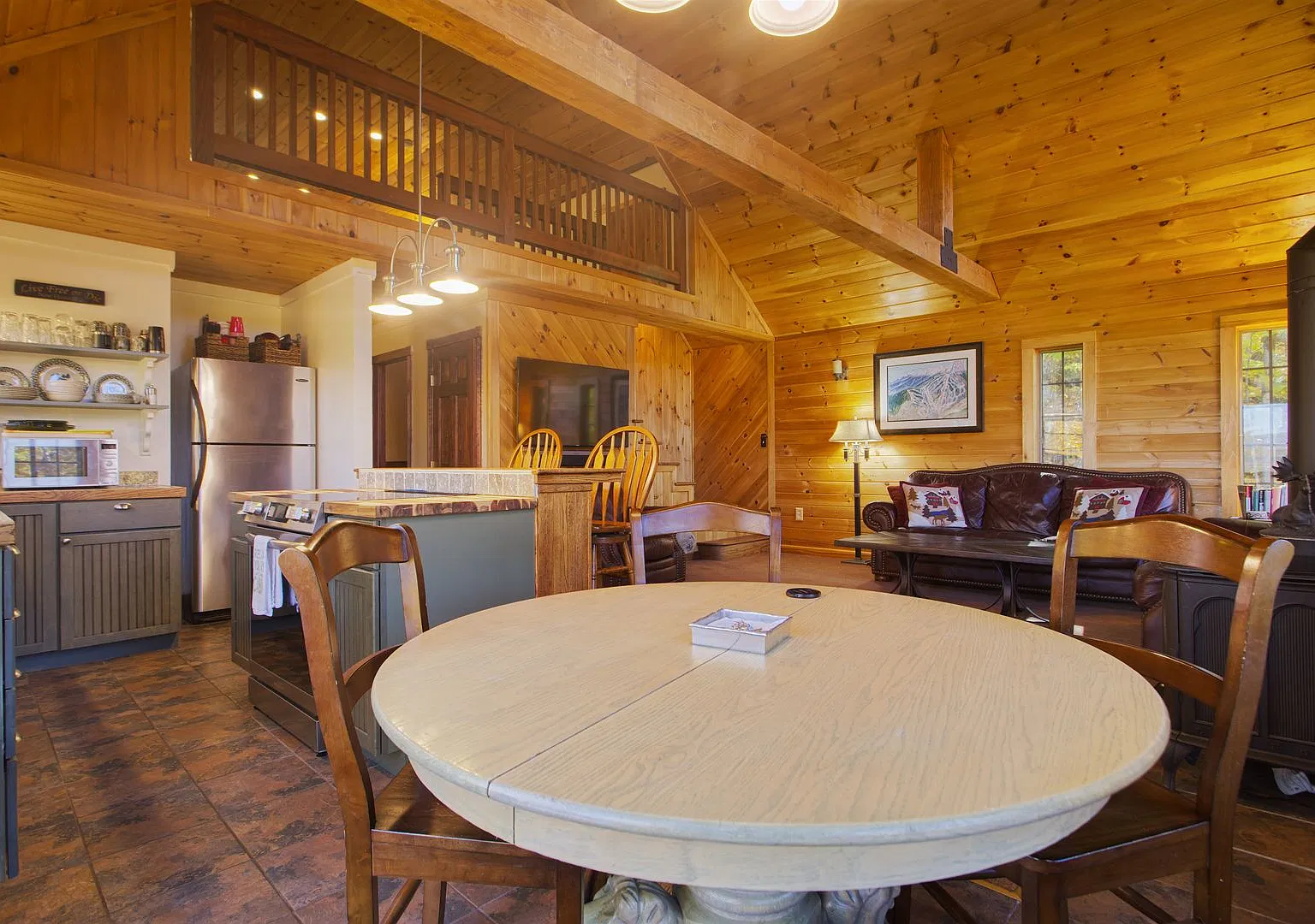 Winter Seasonal Rental | $2700/mo Furnished 4-Bedroom Home in Campton, NH | Near White Mountains ... — Photo 2