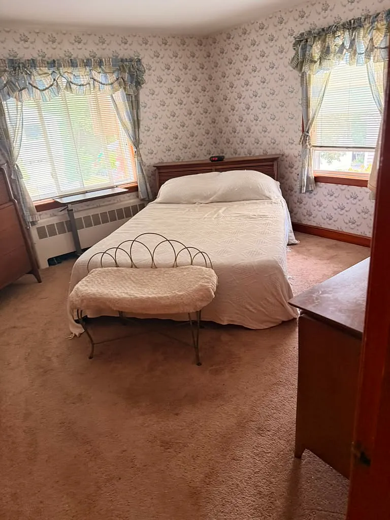 2 bed, 936 sqft, $3,400 — Photo 1