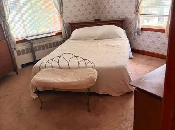 38 Bonavesta St, Lynn, MA 01905
