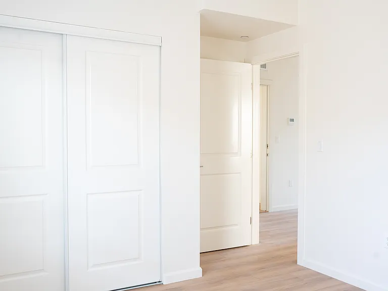 5259 Lexington Ave #1 — Photo 5