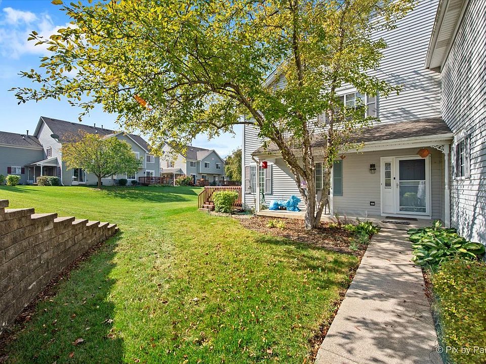 2nd image of 212 Village Creek Dr