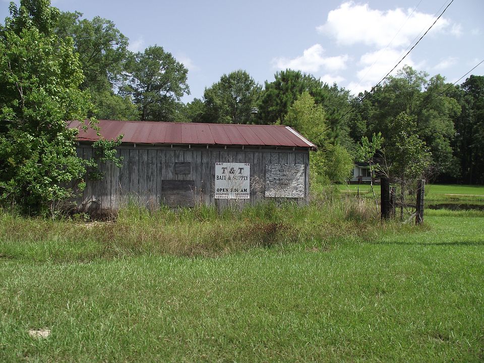 2nd image of 4710 Highway 82 W