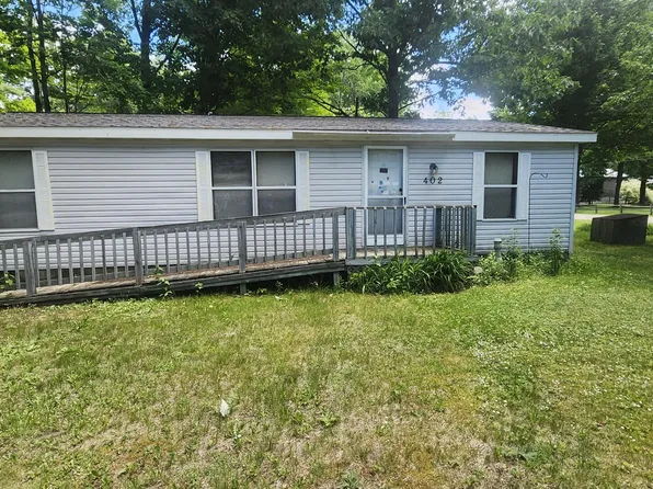 402 Northway Rd, Houghton Lake, MI 48629