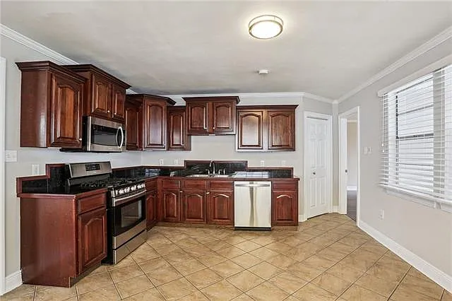 2909 Ivy Pl — Photo 5