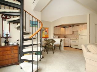 335 E 90th St, New York, NY 10128