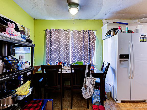 4th image of 1206 Woodland Dr