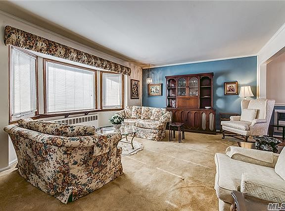 4th image of 4033 New York Ave