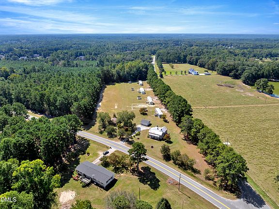 2nd image of 2172 Amelia Church Rd