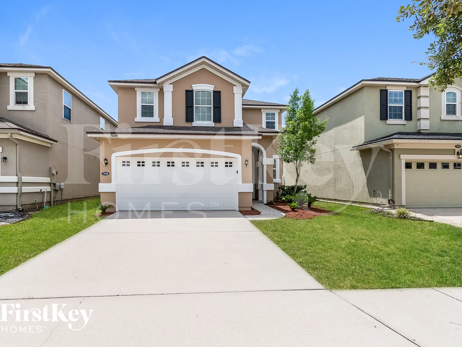 3 bed, 2.5 bath, 1510 sqft, $2,925 — Photo 2