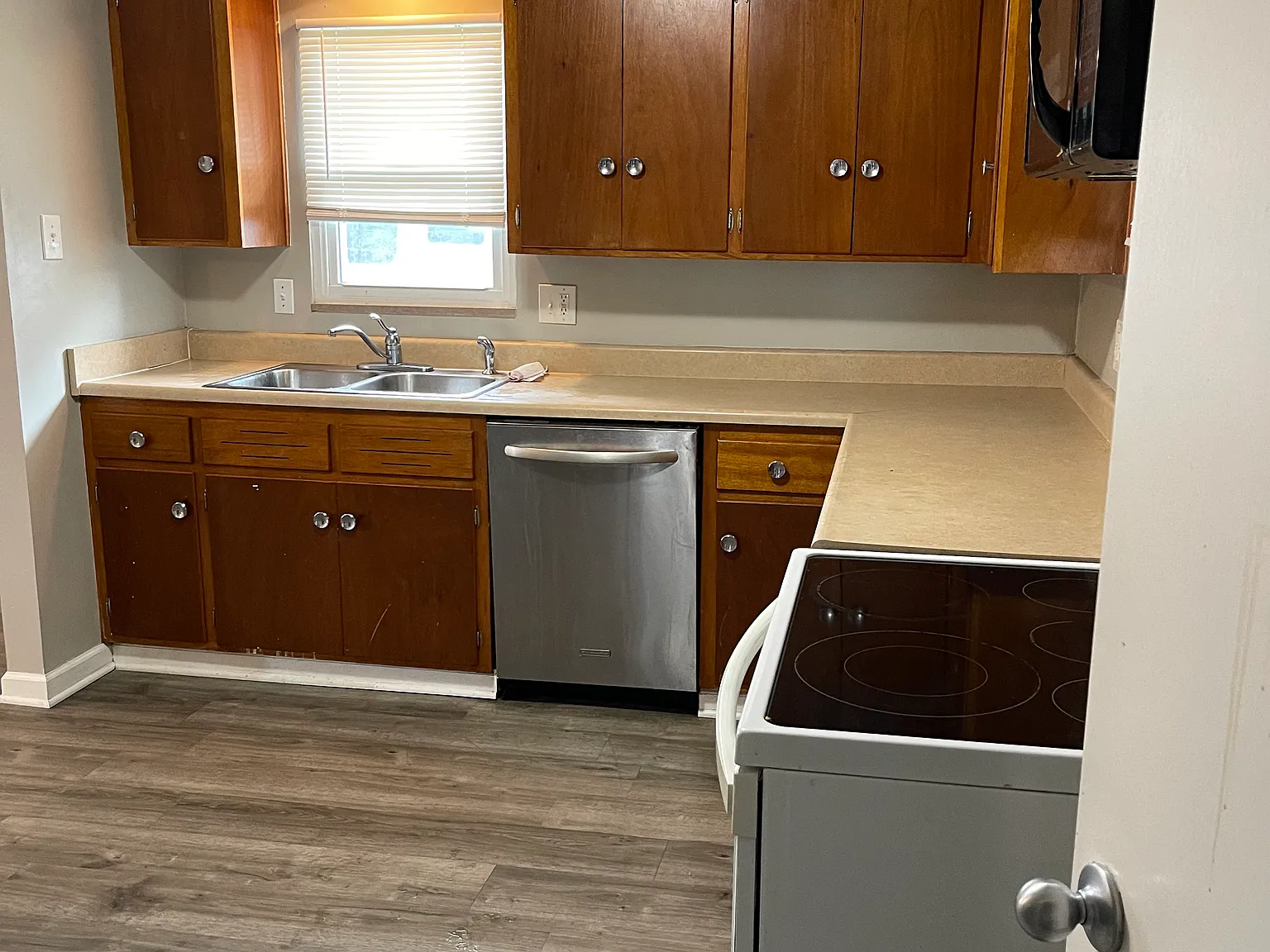 3251 Whitehead Road — Photo 4