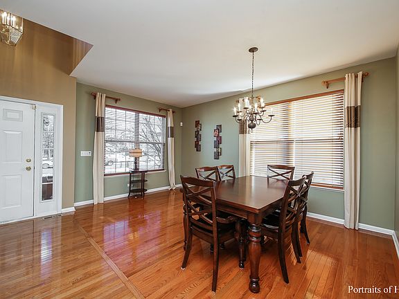 4th image of 2443 Prescott Dr