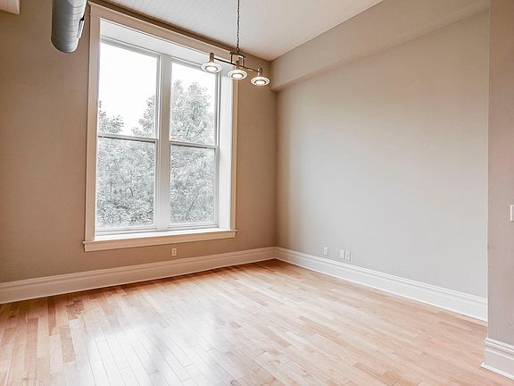 5th image of 3556 Magnolia Ave #202