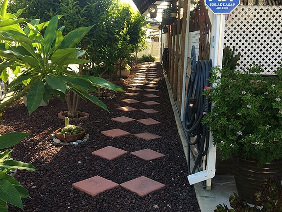 5th image of 208 S Barranca Ave Space 52