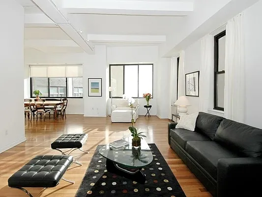 Sold by Sotheby's International Realty | media 18