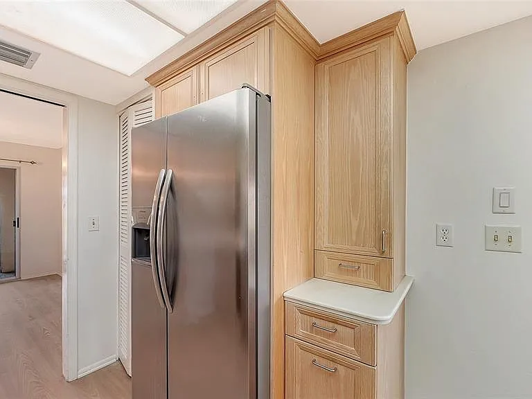 515 Rousseau Dr — Photo 14