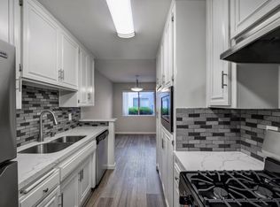 Encino Garden Apartments, Encino, CA 91316