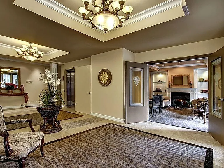 zillow_lobby