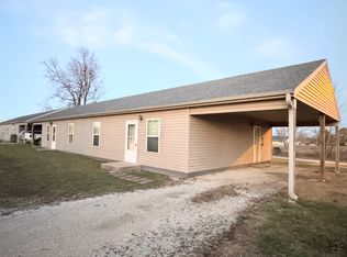 365 Ivyl Davis Rd APT A, Seymour, MO 65746