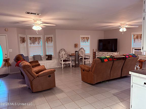 2nd image of 2326 Bluegoose Rd