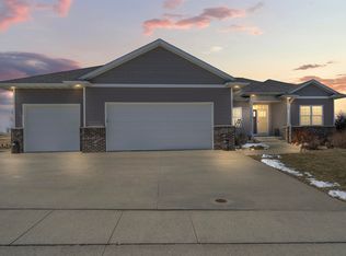 820 Highlands St, Denver, IA 50622