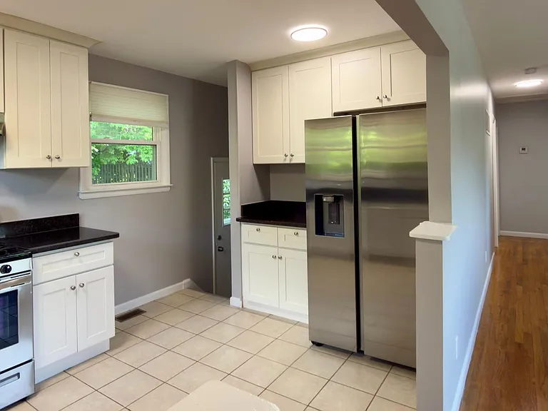 556 Orchard St NW — Photo 6