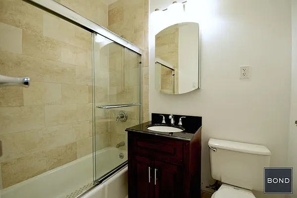 Rented by Bond New York | media 20