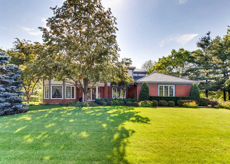 1st image of 26730 N Longmeadow Cir
