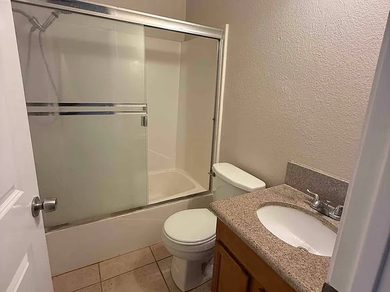 1 Deertree Ct — Photo 15