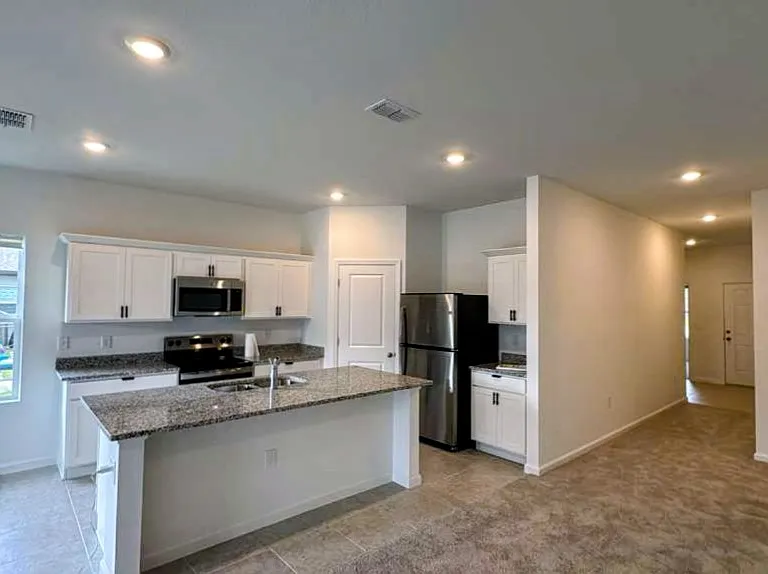 2449 Grey Hawk Dr — Photo 3