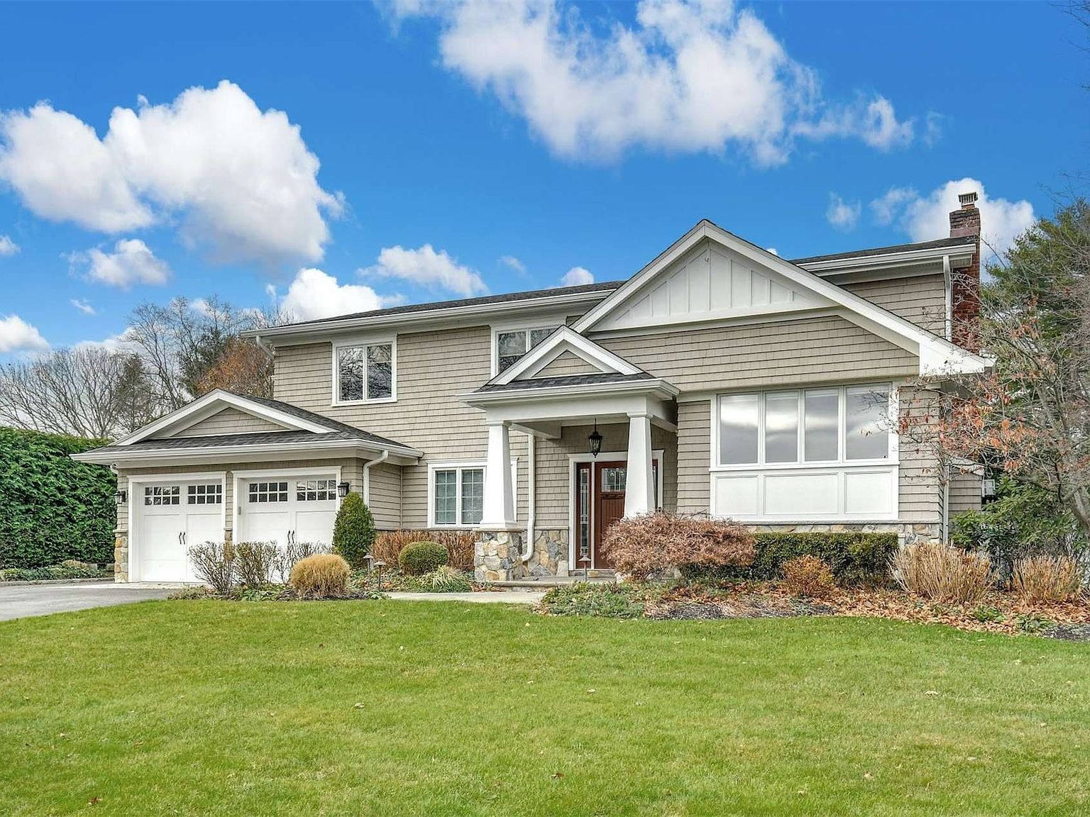 81 Avenue, Huntington Station, NY 11746 Zillow