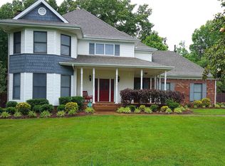 563 Brentwood Cir, Clarksville, TN 37042