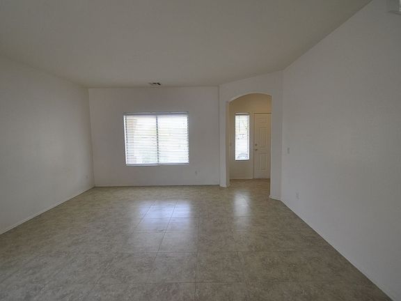 3rd image of 29818 W Indianola Ave