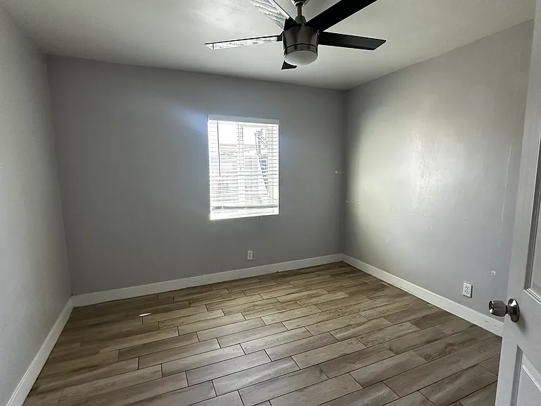 3746 E Taylor St #B — Photo 5