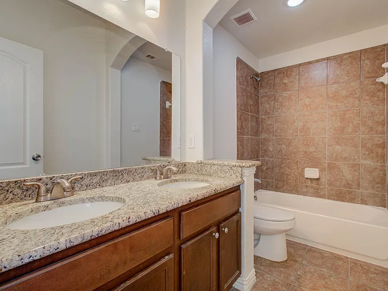 22314 Mosshall Ct — Photo 45