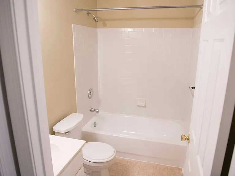 173 Royalty Cir — Photo 28