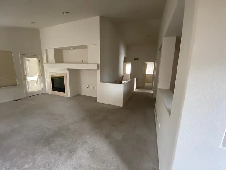 342 Las Lomas St — Photo 14