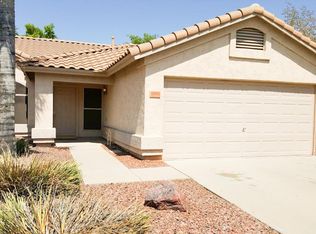 1090 W Seagull Dr, Chandler, AZ 85286