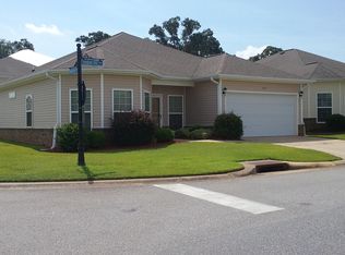 377 Spyglass Hill Dr, Perry, GA 31069